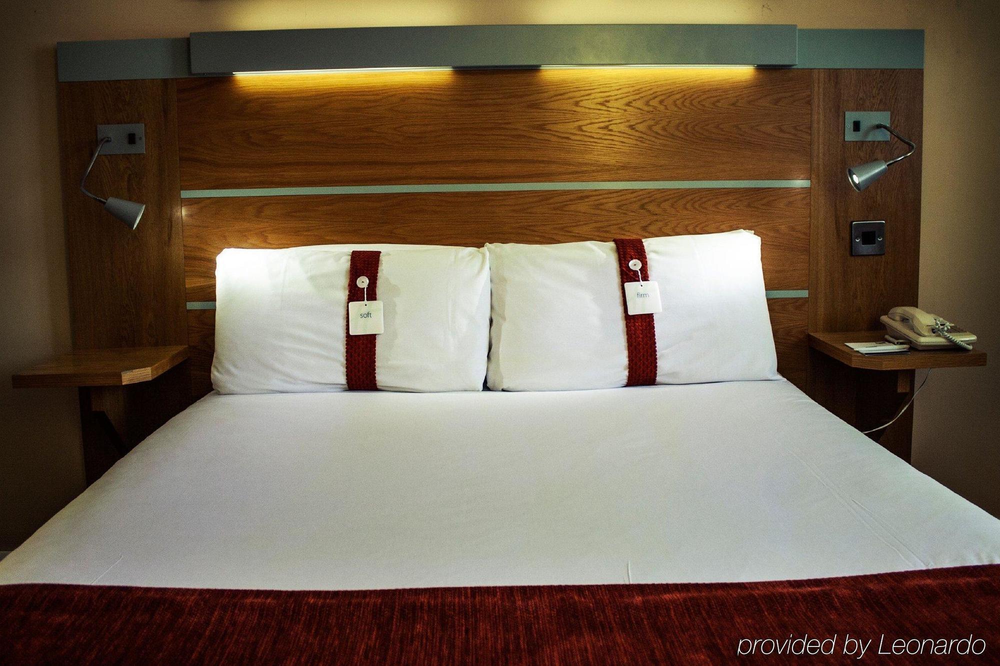 Holiday Inn Express Cardiff Bay By Ihg Kültér fotó